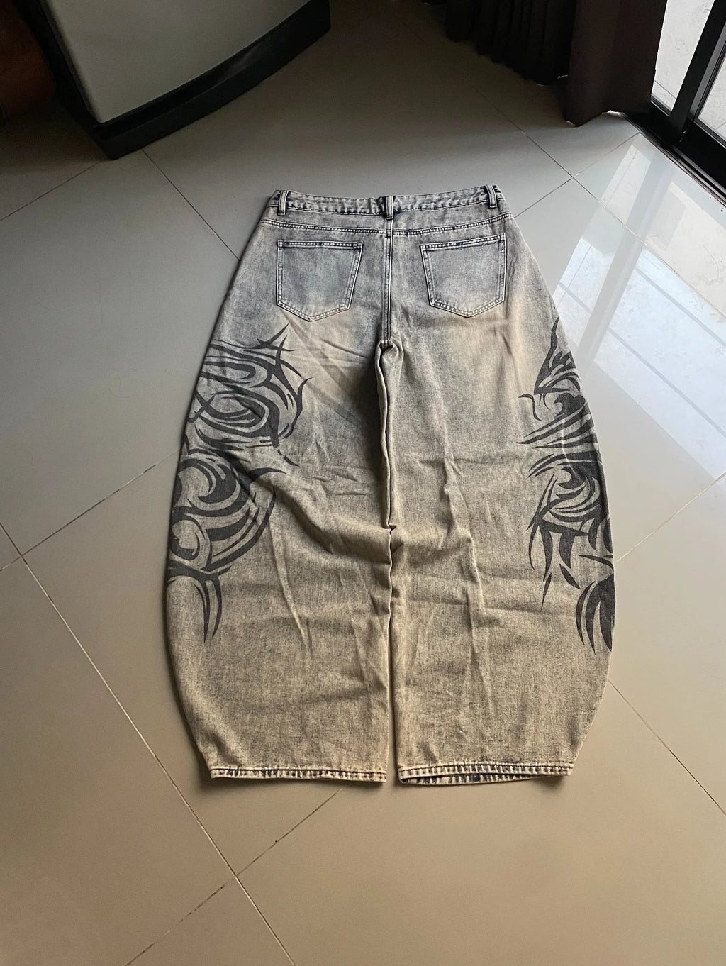 Light Washed Demin Jeans