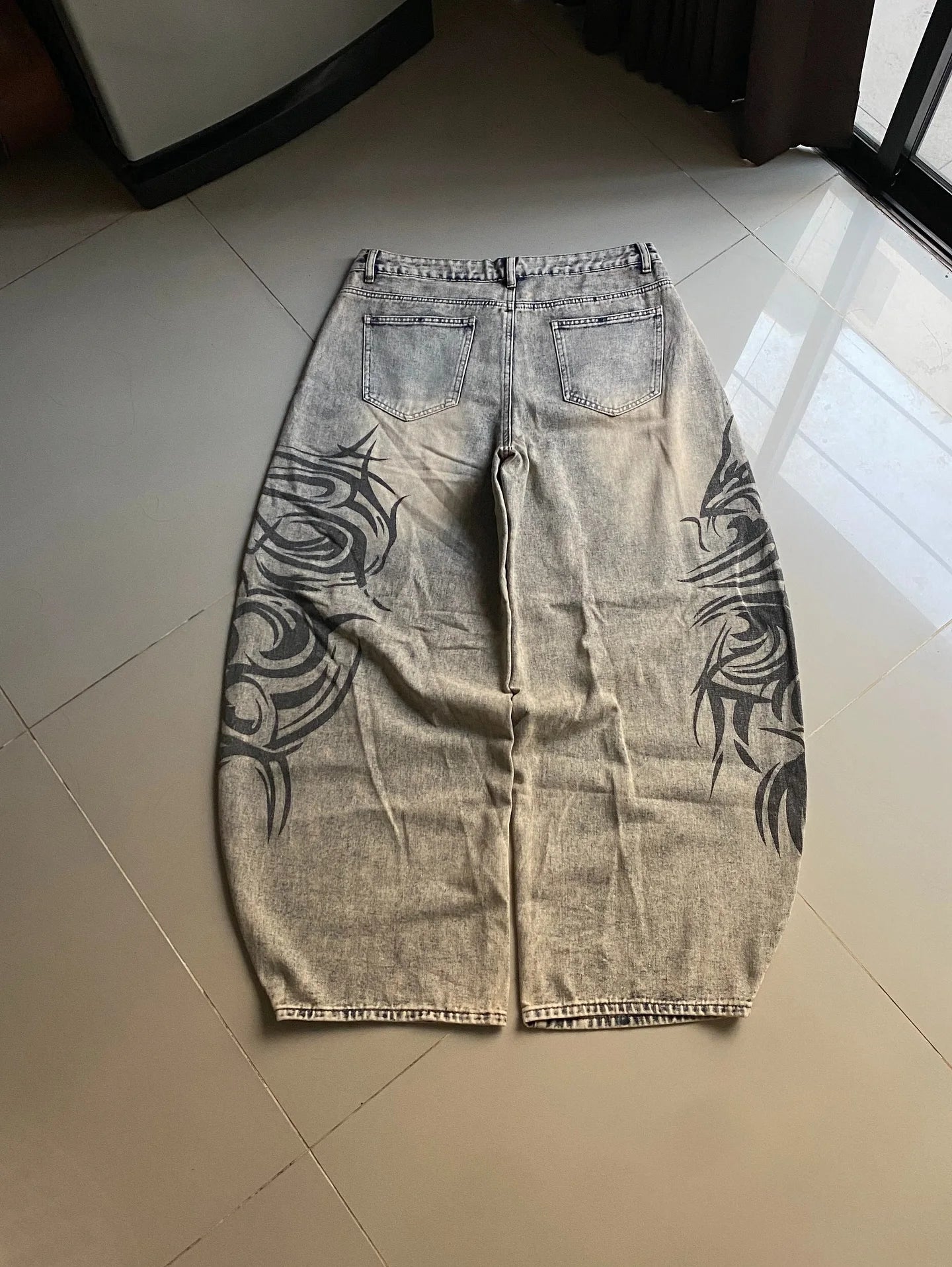 Light Washed Demin Jeans
