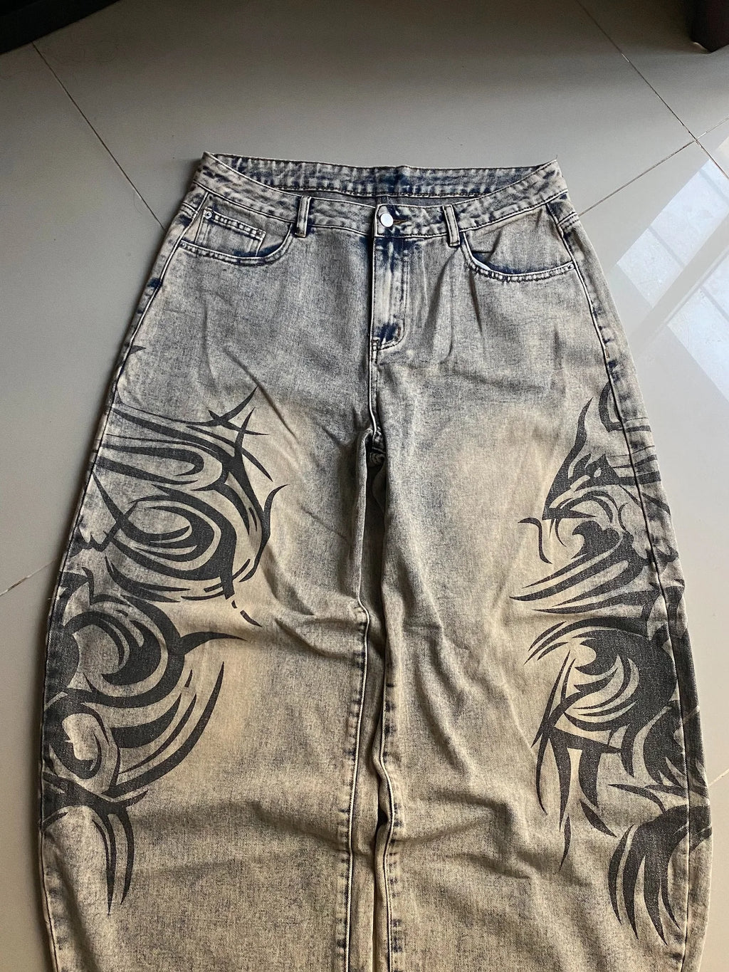 Light Washed Demin Jeans